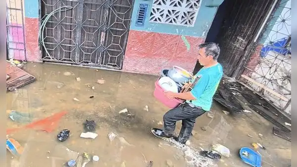 Iquitos: desborde de río llega a mercado y comerciantes piden reubicación