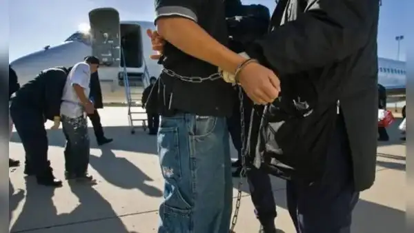 Juez federal bloquea las deportaciones de inmigrantes bajo la Ley de Enemigos Extranjeros al oeste de este estado en EEUU