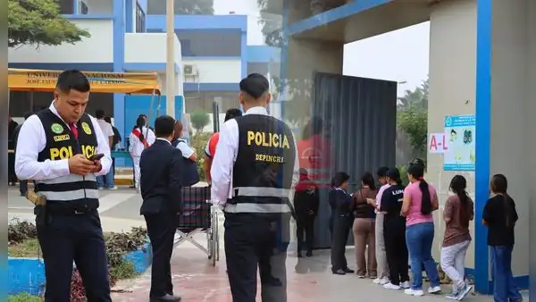 Universidad de Huacho realizó examen de admisión y detuvo a cinco suplantadores que intentaron burlar seguridad