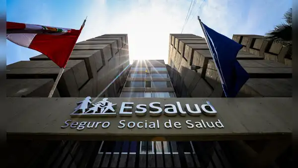 EsSalud permite afiliación de cónyuges y convivientes en el seguro social: este es el requisito