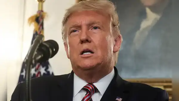 Duro golpe para Donald Trump: juez federal ordena al gobierno de EEUU aceptar 12 mil inmigrantes