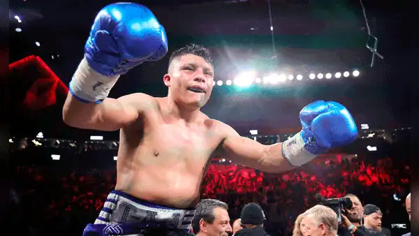 ¡El 'Pitbull' Cruz sale a morder! Excampeón mexicano prepara su regreso para velada de Manny Pacquiao