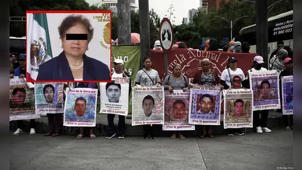 Detienen a exjueza mexicana acusada de ocultar pruebas en desaparición forzada de 43 estudiantes de Ayotzinapa