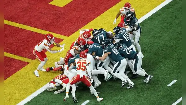 El "tush push" seguirá siendo legal en la NFL: equipos no alcanzaron votos para prohibir jugada