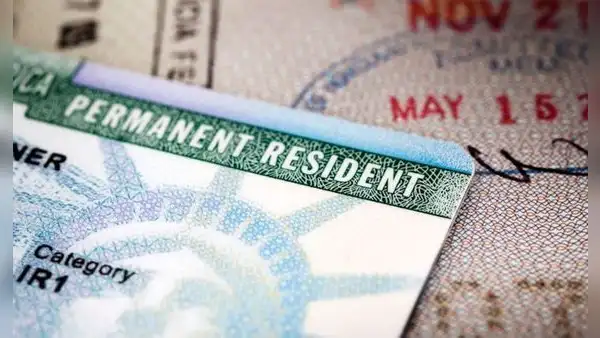 Mucha atención, inmigrante con Green Card: estas son las consecuencias de no llevar la identificación en EEUU