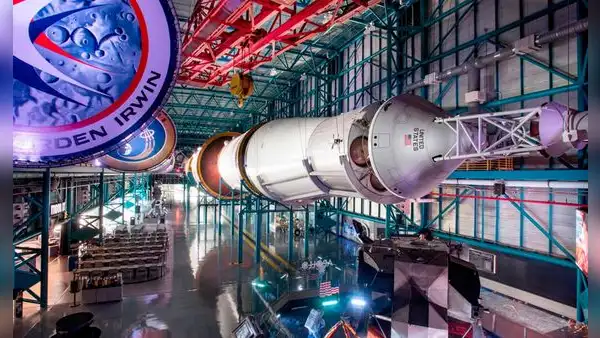 El imponente cohete de la NASA que mide 18 metros más que la Estatua de la Libertad y clave para enviar humanos a la Luna: ubicado en Florida
