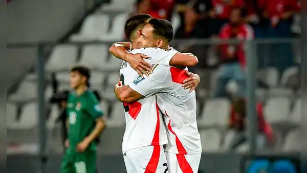El posible 11 de la selección peruana para enfrentar a Colombia: Óscar Ibáñez probó a Kenji Cabrera y Pedro Aquino en su 4-3-3