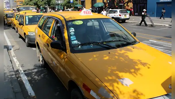 ¿Cuánto cuesta pintar tu auto de amarillo en Lima para seguir operando como taxi autorizado este 2025?