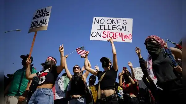 No solo Los Ángeles: más ciudades en todo EEUU protestan contra las redadas migratorias del ICE y Trump