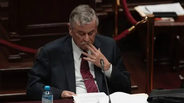Congreso: Comisión de Constitución aprueba dictamen a favor de la impunidad para policías y militares