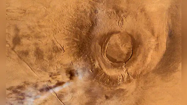 La NASA descubre un enorme volcán en Marte que duplicaría en tamaño al Monte Everest: foto fue capturada por la sonda Mars Odyssey