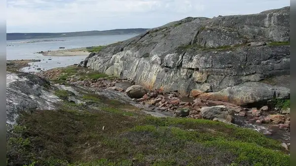 Geólogos afirman haber encontrado las rocas más antiguas del planeta, que revelarían los secretos del origen de la Tierra