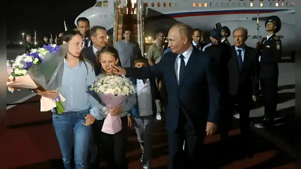 El caso de los espías rusos en Sudamérica: fingieron ser una familia y acabaron frente a Putin en Moscú