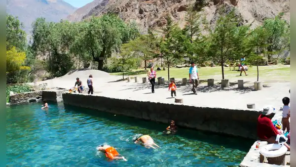 ¿Aguas termales con agua cristalina? Conoce su ubicación y cómo llegar desde Lima