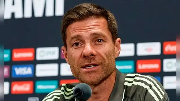 Xabi Alonso y su enérgica respuesta sobre desempeño de Vinicius y Mbappé: "No hablo de individuos"