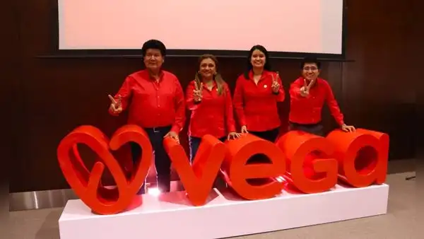 Vega actualiza su identidad visual como parte de su estrategia de expansión