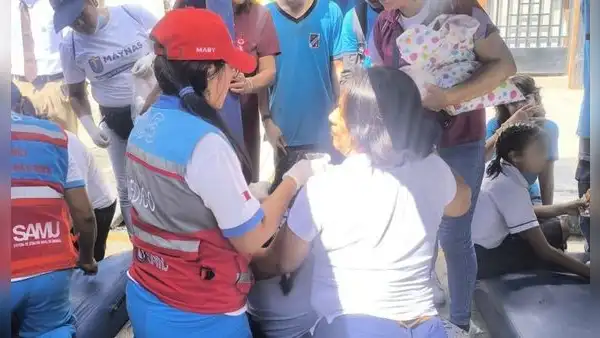 Fiestas Patrias 2025: más de 100 escolares sufren desmayos en Iquitos por golpe de calor durante desfile escolar