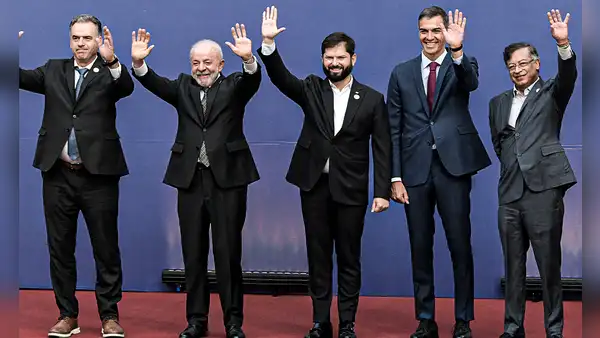 "Democracia Siempre": Boric se reúne en Chile con líderes de izquierda en medio del cruce entre Lula da Silva y Trump