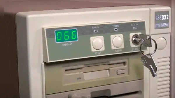 ¿Por qué el CPU de muchas computadoras antiguas venía con una cerradura y una llave?