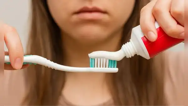 Estas son las 14 pastas dentales con fluoruro de estaño que podrían causar irritación y dolor bucal, advierte el Minsa