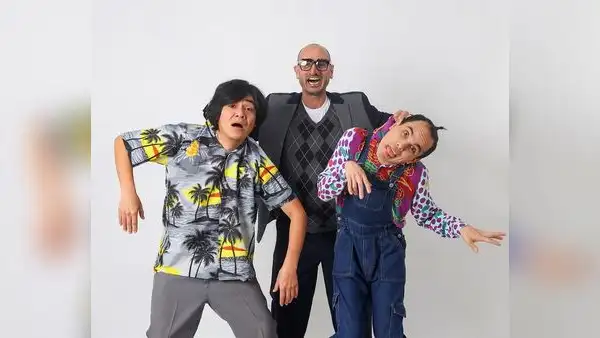 'Eternos comediantes': una sátira sobre la televisión de los 90