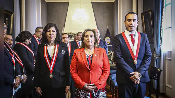 Janet Tello se enfrenta a Dina Boluarte por desobedecer a la Corte IDH y por buscar reformar el sistema de justicia