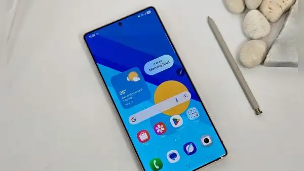 ¿Piensas renovar tu celular? Estos son los 10 teléfonos con las mejores pantallas lanzados en 2025