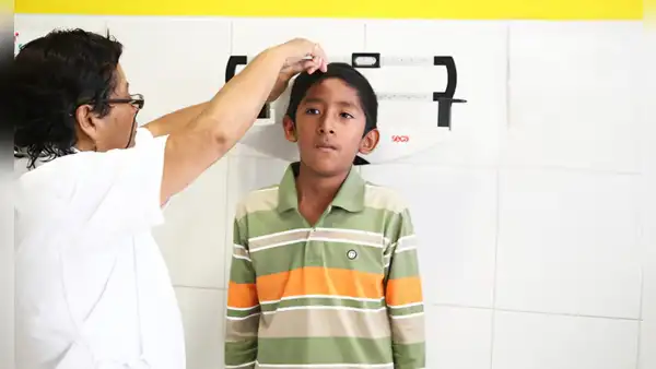 Pubertad precoz en niños: Minsa advierte a los padres de familia cuándo no es normal crecer demasiado pronto