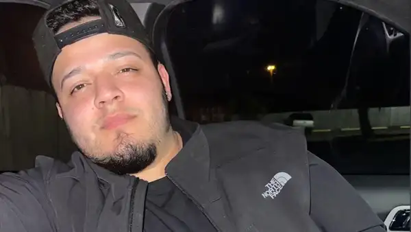 Liberan de prisión a Kilmar Ábrego García, inmigrante salvadoreño deportado por "error" de EEUU, y se espera su juicio