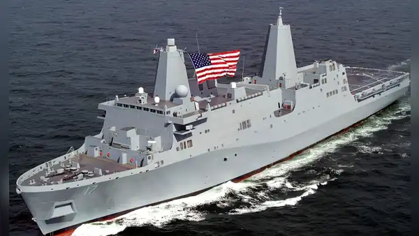 Así son los 6 buques de guerra que Estados Unidos desplegó frente a Venezuela: lanzadores de misiles, cañones y más