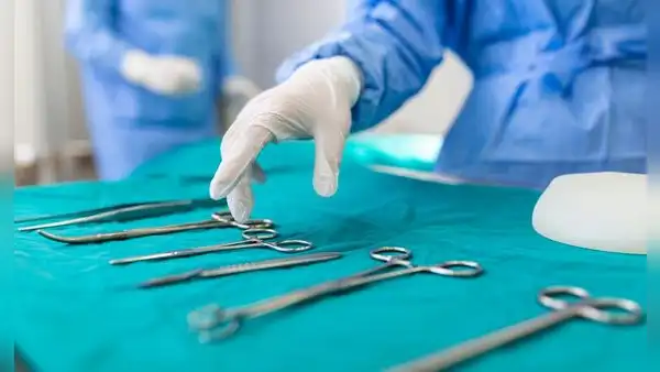 Muere mujer que viajó de EEUU a México para una cirugía estética: clínica es investigada por presunta negligencia