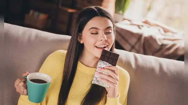 El té, el chocolate y las manzanas ayudarían a reducir la presión arterial, según ensayos científicos