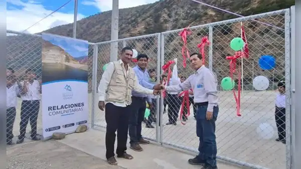 Construyendo futuro, formando comunidad: progreso y desarrollo desde Olmos