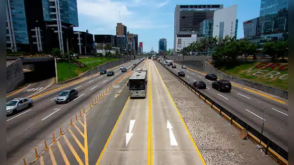 Transporte en Lima: ¿cómo elegir el vehículo ideal para enfrentar el tráfico diario?