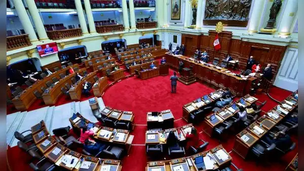 MEF: proyectos tributarios del Congreso costarían más de S/406.000 millones este año, equivalentes a un 35% del PBI