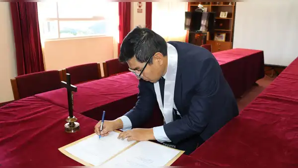 Dr. Roger Alonso Chacón Coa juramente como Juez Supernumerario del Segundo Juzgado de Investigación Preparatoria de Mariscal Nieto