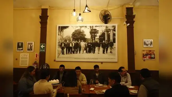 El Queirolo y el jirón Quilca en los tiempos de la dictadura de Fujimori