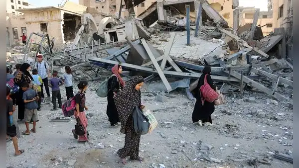Israel afirma que más de 250.000 palestinos abandonaron Ciudad de Gaza tras intensificación de bombardeos