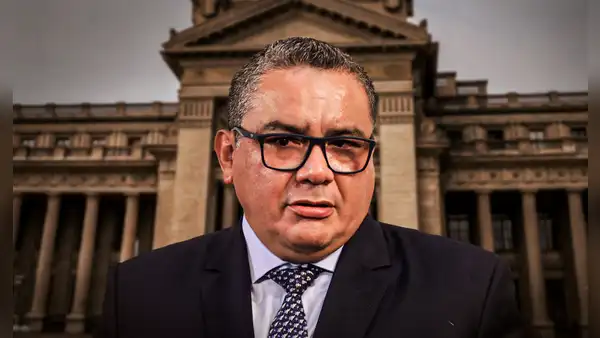 Juan Santiváñez amenaza con denunciar a jueces que no apliquen ley de amnistía
