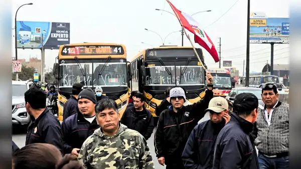 Gremios de transporte público otorga una semana de plazo a Ejecutivo para frenar la inseguridad: "Habrá otro paro si no cumplen"