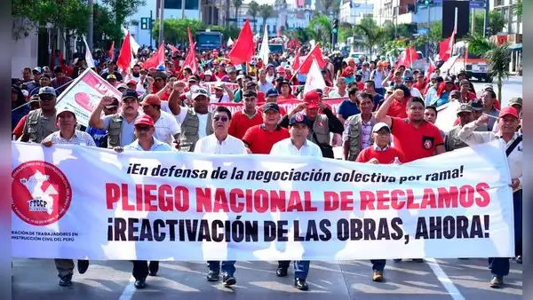 Gremio de construcción civil marchan el 2 de octubre: más de 400.000 obreros exigen aumento de sueldos