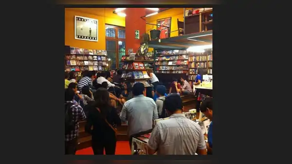 Recuerdos de una librería: “Encuentros en el Virrey de Lima”