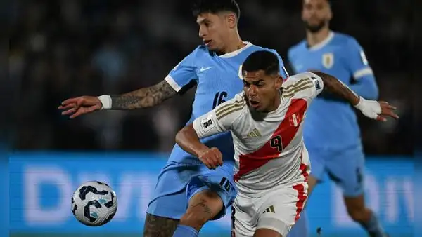 Con Manuel Barreto como técnico interino, la selección peruana enfrenta a Chile en Santiago en un “Clásico del Pacífico” nada amistoso (6:00 p.m.).