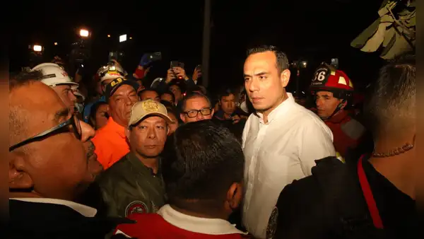 José Jerí acaba el día sin nombrar a su Gabinete: visitó zona de incendio en SJM