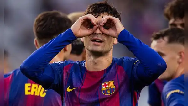 Barcelona venció a Girona con gol agónico de Ronald Araújo y tomó el liderato de LaLiga