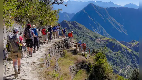 Los majestuosos Caminos del Inca rumbo a Machu Picchu figuran entre los mejores recorridos del mundo