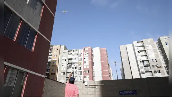 Tres veces más grande, tres distritos más afectados: el costo sonoro del nuevo Jorge Chávez