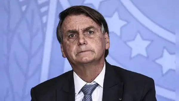 Bolsonaro es arrestado por la Policía Federal de Brasil tras intentar romper el grillete electrónico y generar sospecha de fuga