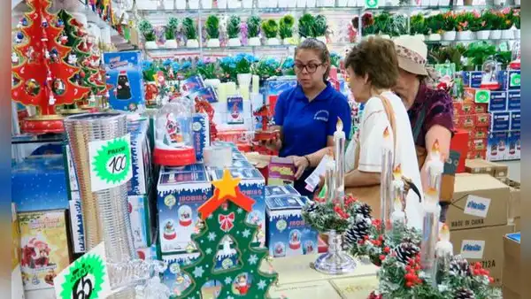 Campaña por Navidad 2025: ventas en sector retail crecerían 8% por mayor liquidez y auge del "autoregalo"