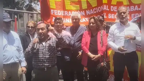 Bono de S/1.560 para trabajadores del Minedu sigue impago: administrativos protestan en huelga nacional indefinida